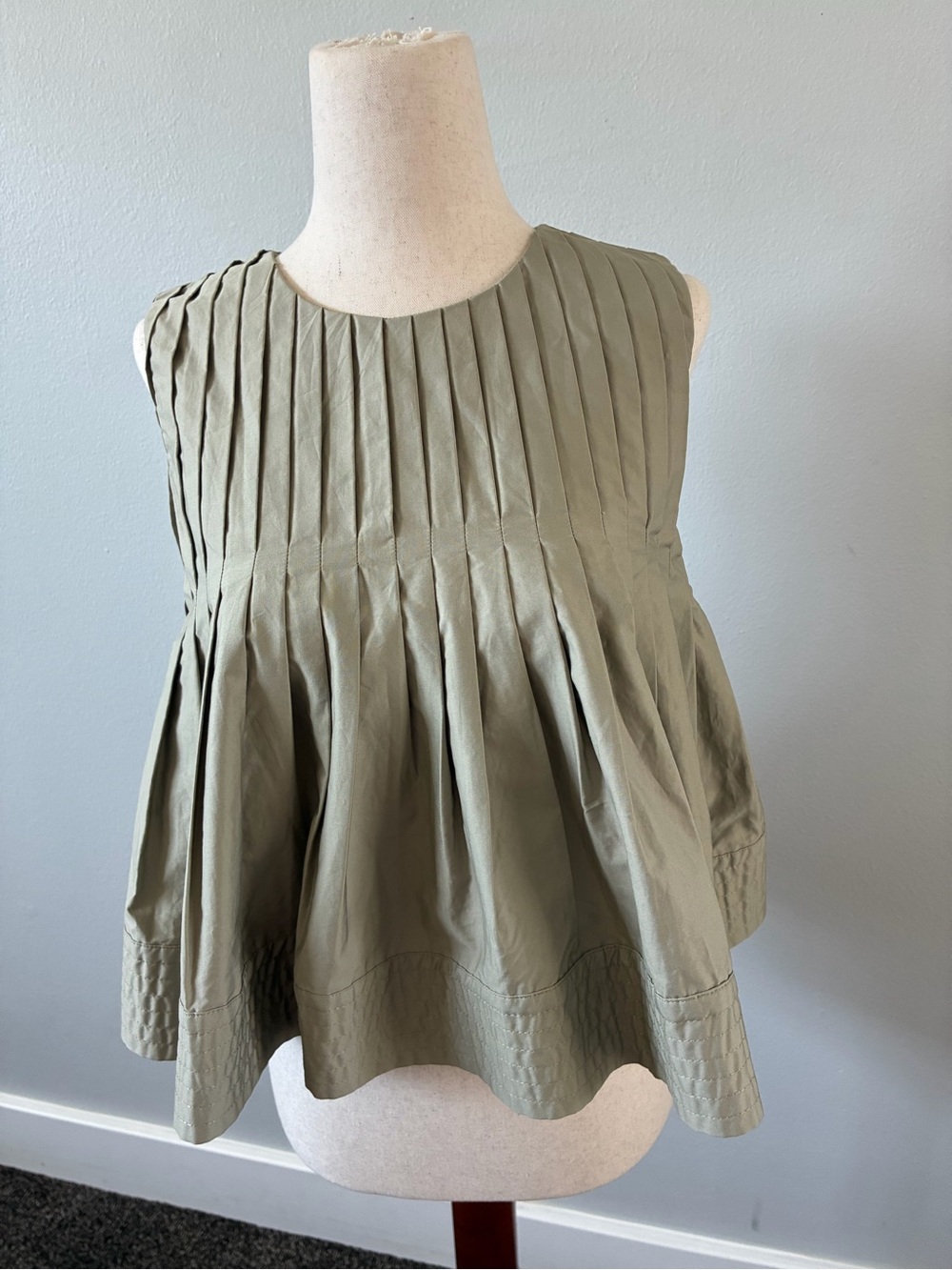 Anthropologie crop top size xs. 100% cotton